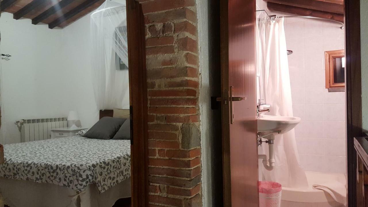 Апартаменты Il Borgo Dei Pini Винчи Экстерьер фото